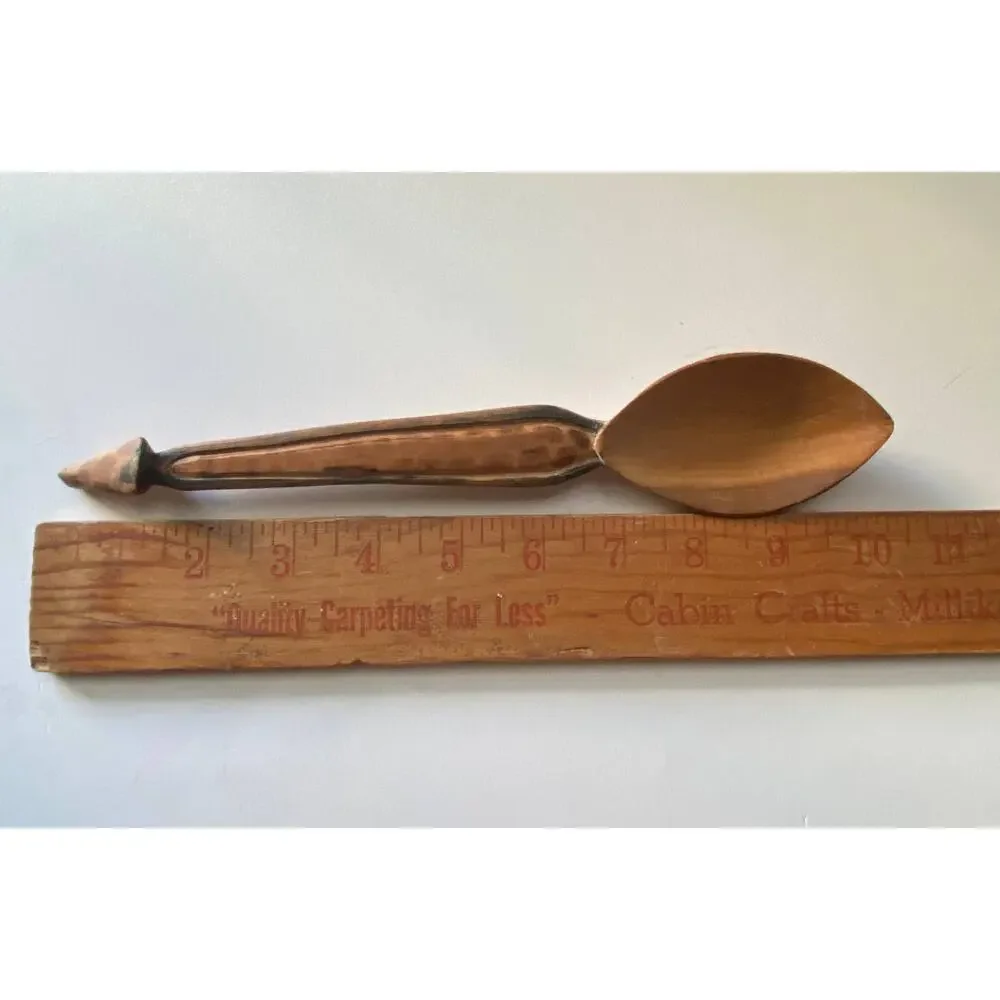 Vintage wooden spoon, hand carved giraffe 10.5 inches long